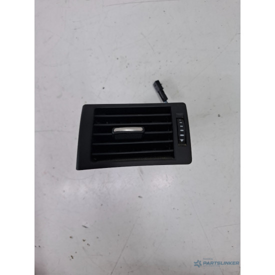 Grila de ventilatie laterala panou de bord stanga fata AUDI A4 III 8EC, B7 2004 - 2008 TDI BPW