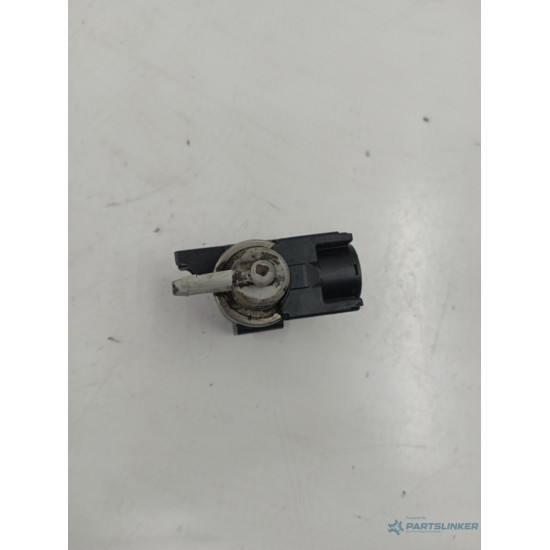 Supapa vacuum AUDI A4 Convertible 8H7, B6, 8HE, B7 2002 - 2009 2.0 TDI BPW 8E0906627