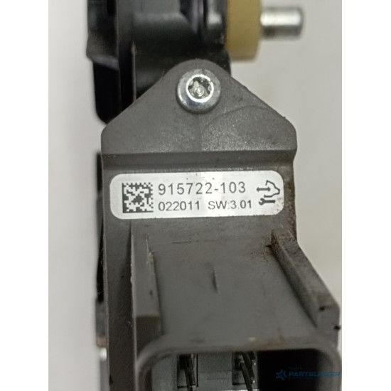 Motoras geam stanga spate VOLKSWAGEN POLO 9N_ 2001 - 2012 TDI AMF, BAY 915722103
