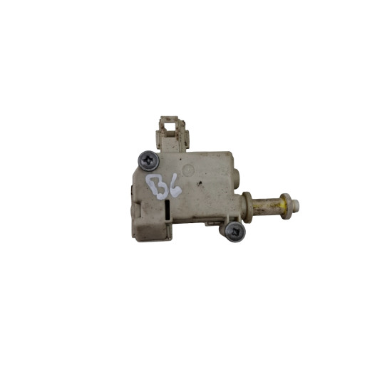 Motoras blocare usita rezervor combustibil VOLKSWAGEN PASSAT Variant 3C5 2005 - 20112.0 TDI BMP 3c0810773