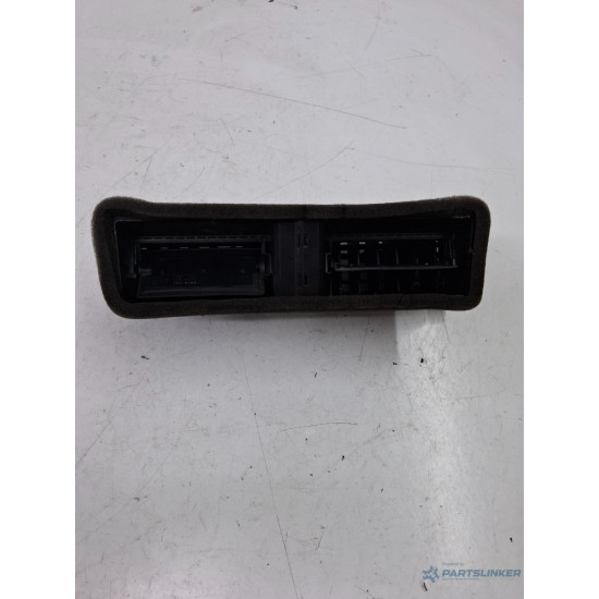 Grila de ventilatie bord centrala VOLKSWAGEN PASSAT Variant 3C5 2005 - 20112.0 TDI BMP 3c1819728