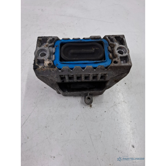 Suport tampon motor dreapta fata VOLKSWAGEN PASSAT Variant 3C5 2005 - 20112.0 TDI BMP