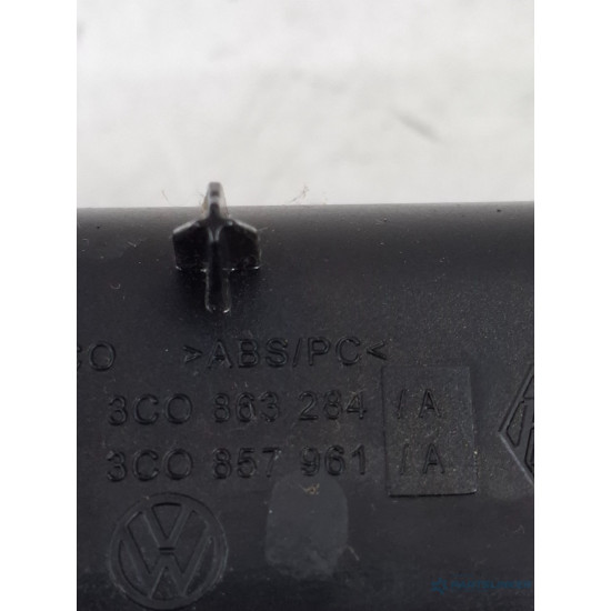 Scrumiera (fata) VOLKSWAGEN PASSAT Variant 3C5 2005 - 20112.0 TDI BMP 3c0863284