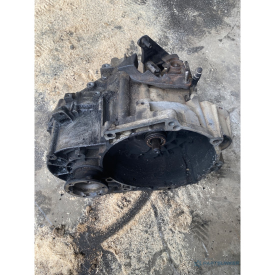 Cutie de viteze manuala 6 trepte VOLKSWAGEN GOLF V 1K1 2003 - 2009, SKODA OCTAVIA 1Z3 2004 - 2013, VOLKSWAGEN PASSAT Variant 3C5 2005 - 2011 2.0 TDI BMP VAG 02Q301107J