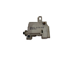 Motoras blocare usita rezervor combustibil VOLKSWAGEN POLO 9N_ 2001 - 20121.4 TDI AMF, BAY 3b0959781