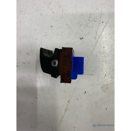 comutator deschidere hayon /rezervor VOLKSWAGEN PASSAT Variant 3C5 2005 - 20112.0 TDI BMP