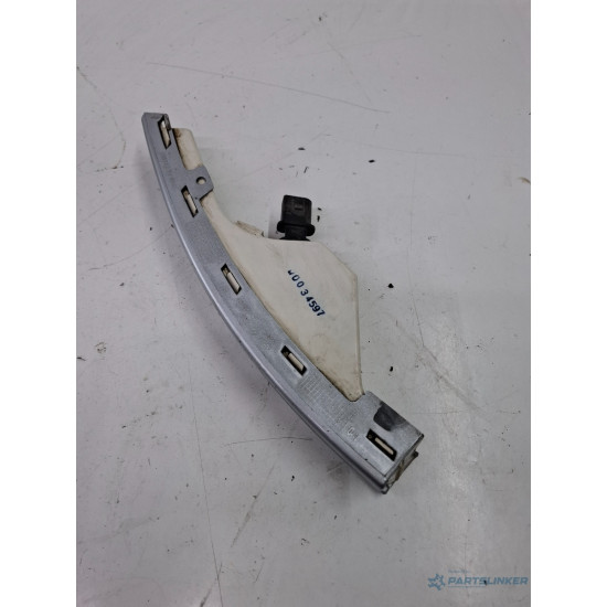 Lampa de semnalizare fata dreapta VOLKSWAGEN PASSAT Variant 3C5 2005 - 20112.0 TDI BMP