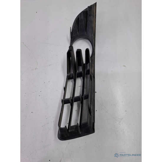 Grila/ornament lampa ceata fata stanga VOLKSWAGEN PASSAT Variant 3C5 2005 - 20112.0 TDI BMP