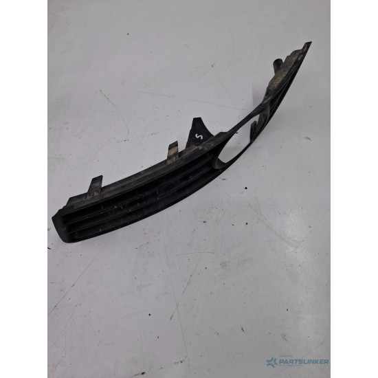Grila/ornament lampa ceata fata stanga VOLKSWAGEN PASSAT Variant 3C5 2005 - 20112.0 TDI BMP