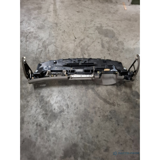 Panou de bord AUDI A6 II Avant 4B5, 4B6, C5 1997 - 20052.5 TDI AKE, BAU, BDH 4b1857067