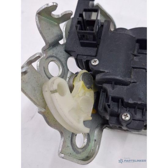 Broasca/incuietoare hayon/portbagaj AUDI A4 II 8E2, B6 2000 - 2005, VOLKSWAGEN GOLF V Variant 1K5 2007 - 2009, SKODA OCTAVIA 1U2 1996 - 2010 6k08275054