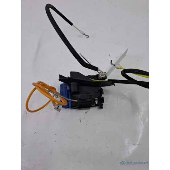 Broasca usa stanga spate AUDI A4 Avant 8D5, B5 1994 - 2001 8d0839015a