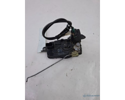 Broasca usa dreapta fata OPEL ASTRA H L48, A04 2004 - 2014, OPEL ZAFIRA B A05 2005 - 2015 13210749