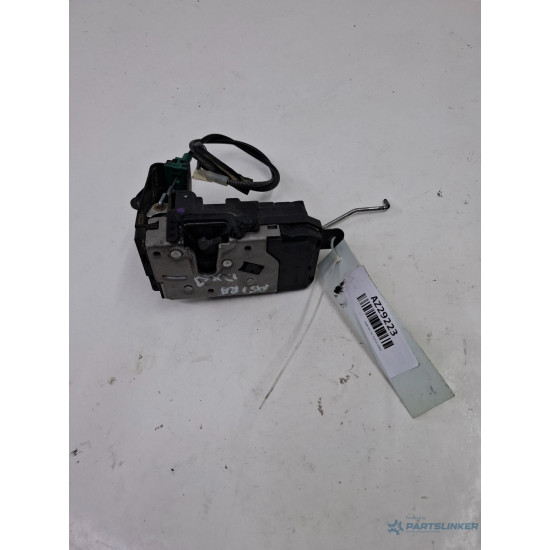 Broasca usa dreapta fata OPEL ASTRA H L48, A04 2004 - 2014, OPEL ZAFIRA B A05 2005 - 2015 13210749