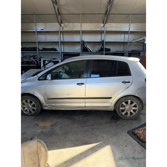 Dezmembrez VOLKSWAGEN GOLF PLUS 5M1, 521 2005 1.9 TDI BKC 77KW|105HP