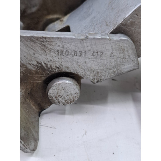 Balama portiera fata jos dreapta fata VOLKSWAGEN GOLF PLUS 5M1, 521 2004 - 20131.9 TDI BKC, BLS, BXE 1k0831412