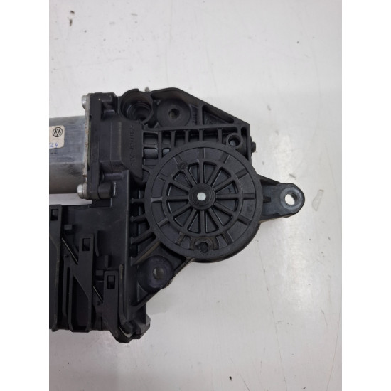 Motoras geam stanga spate VOLKSWAGEN GOLF PLUS 5M1, 521 2004 - 20131.9 TDI BKC, BLS, BXE 1k0959703