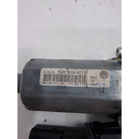 Motoras geam stanga spate VOLKSWAGEN GOLF PLUS 5M1, 521 2004 - 20131.9 TDI BKC, BLS, BXE 1k0959703