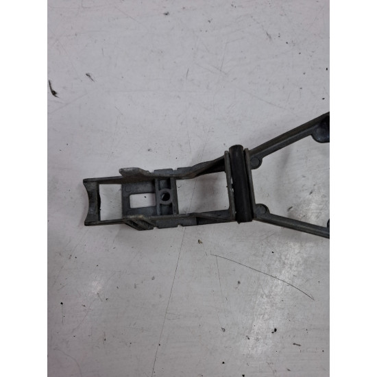Maner/suport exterior portiera spate stanga spate VOLKSWAGEN GOLF PLUS 5M1, 521 2004 - 20131.9 TDI BKC, BLS, BXE 1k0837885