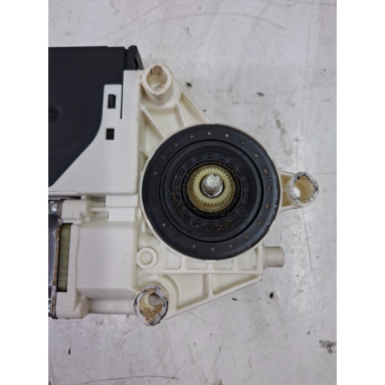 Motoras geam dreapta fata VOLKSWAGEN GOLF PLUS 5M1, 521 2004 - 20131.9 TDI BKC, BLS, BXE 1k0959792g