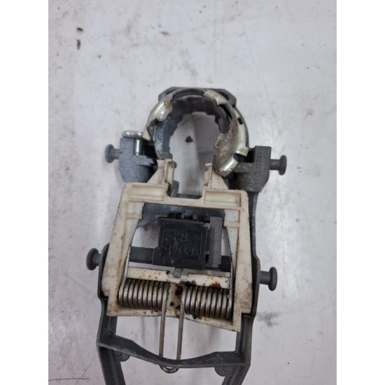 Maner/suport exterior portiera spate dreapta spate VOLKSWAGEN GOLF PLUS 5M1, 521 2004 - 20131.9 TDI BKC, BLS, BXE 1k0837885