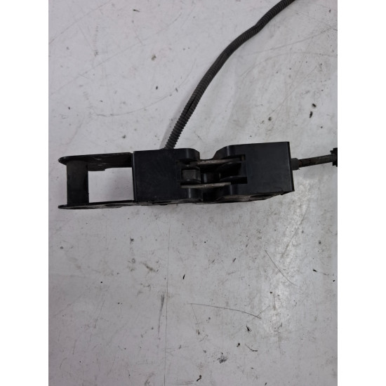 Inchizatoare capota motor VOLKSWAGEN GOLF PLUS 5M1, 521 2004 - 20131.9 TDI BKC, BLS, BXE 5m1823531