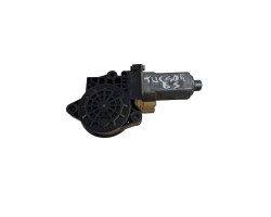 Motoras geam dreapta spate HYUNDAI TUCSON JM 2004 - 20102.0 CRDi 4x4 D4EA-F