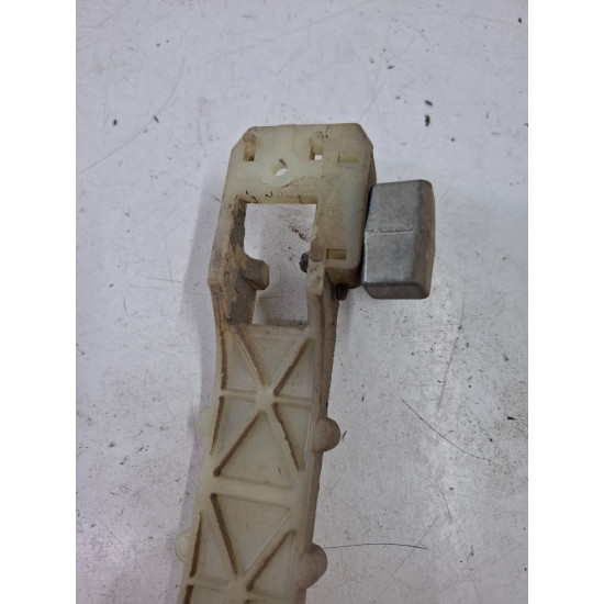 Maner/suport exterior portiera spate dreapta spate HYUNDAI TUCSON JM 2004 - 20102.0 CRDi 4x4 D4EA-F