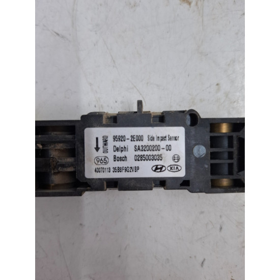 Senzor de impact airbag HYUNDAI TUCSON JM 2004 - 20102.0 CRDi 4x4 D4EA-F 0285003035