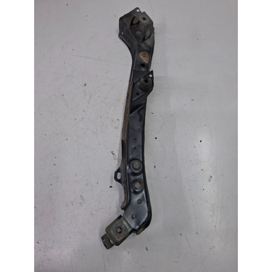 suport aripa  stanga TOYOTA RAV 4 III _A3_ 2005 - 2013
