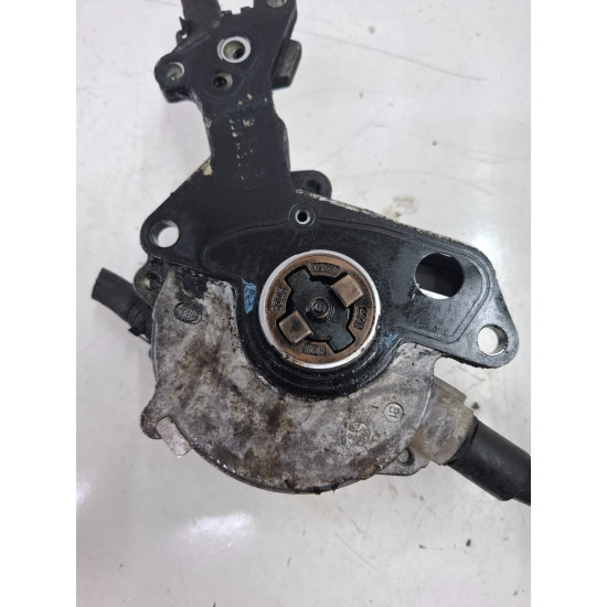 Pompa de vacuum VOLKSWAGEN GOLF PLUS 5M1, 521 2004 - 2013 1.9 TDI BKC, BLS, BXE 038145209