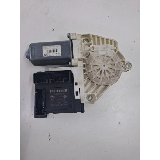 Motoras geam dreapta fata VOLKSWAGEN PASSAT Variant 3C5 2005 - 2011 1k0959792G