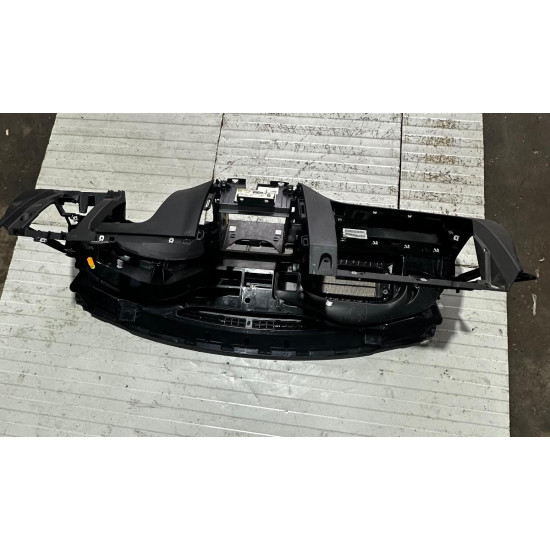 Panou de bord VOLKSWAGEN PASSAT Variant 3C5 2005 - 2011 2.0 TDI BMP