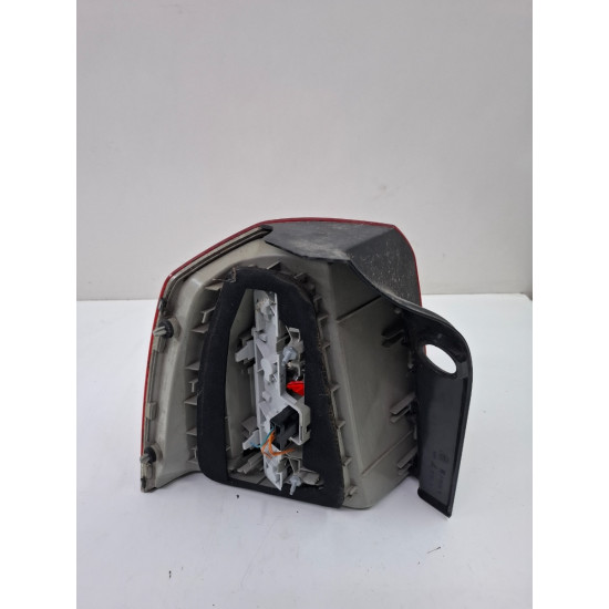 Lampa spate / Stop dreapta OPEL ZAFIRA B A05 2005 - 2015 13260854r