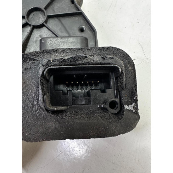 Broasca usa stanga fata VOLKSWAGEN GOLF VI 5K1 2008 - 2013 5k1837015