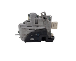 Broasca usa stanga fata AUDI A4 III 8EC, B7 2004 - 2008 8e1837015aa