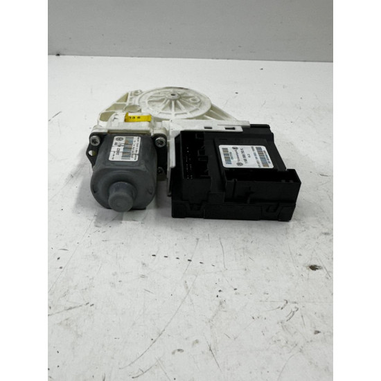 Motoras geam stanga fata VOLKSWAGEN GOLF V 1K1 2003 - 2009 1k0959793k