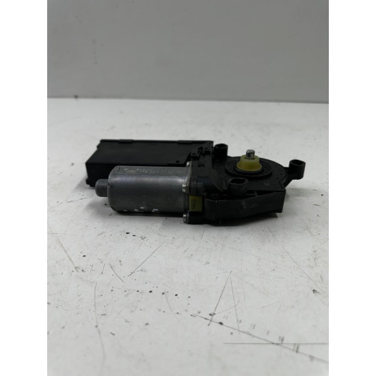 Motoras geam stanga fata AUDI A4 III 8EC, B7 2004 - 2008 8e1959801h