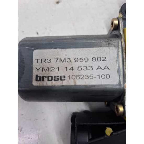 Motoras geam dreapta fata VOLKSWAGEN SHARAN 7M8, 7M9, 7M6 1995 - 2010 7m3959802