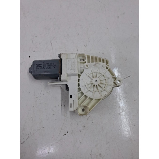 Motoras geam stanga fata AUDI A6 IV Avant 4G5, C7, 4GD 2011 - 2018 8k0959801b