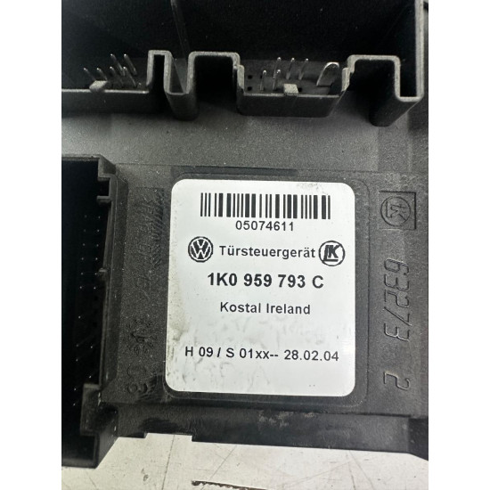 Motoras geam stanga fata VOLKSWAGEN TOURAN 1T1, 1T2 2003 - 2010 1t0959701