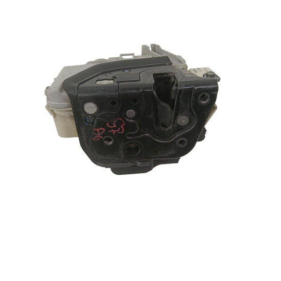 Broasca usa stanga fata AUDI A3 II 8P1 2003 - 2013 4f1837015e