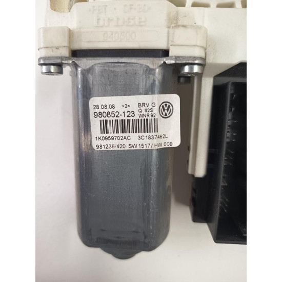 Motoras geam dreapta fata VOLKSWAGEN PASSAT Variant 3C5 2005 - 2011 1k0959702ac