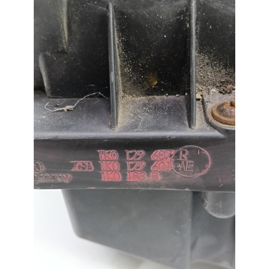 Carcasa filtru de aer VOLKSWAGEN GOLF V 1K1 2003 - 2009 1k0129607r