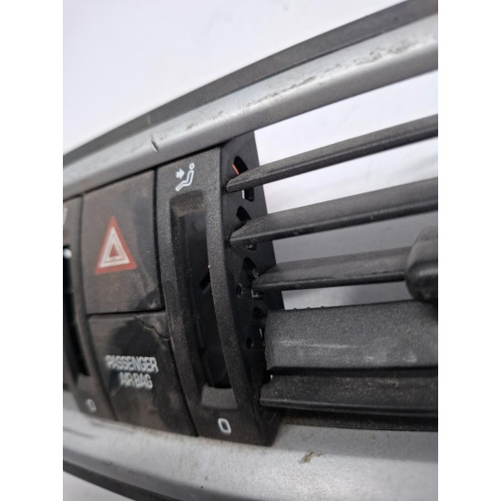 Grila de ventilatie bord centrala SKODA ROOMSTER 5J 2006 - 2015 5j0820951