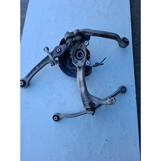 Fuzeta stanga fata AUDI A6 III Avant 4F5, C6 2005 - 2011 4f0257