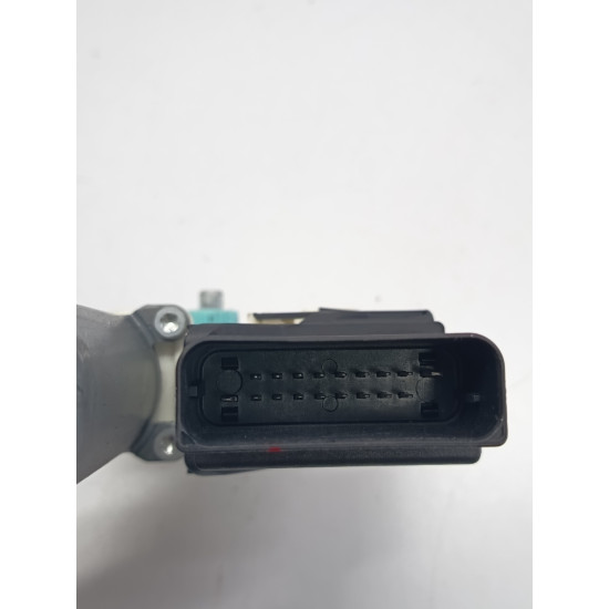 Motoras geam dreapta spate VOLKSWAGEN PASSAT Variant 3C5 2005 - 2011 3c9959704