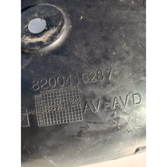 Carenaj roata fata dreapta fata RENAULT MEGANE II BM0/1_, CM0/1_ 2001 - 2012 8200415287