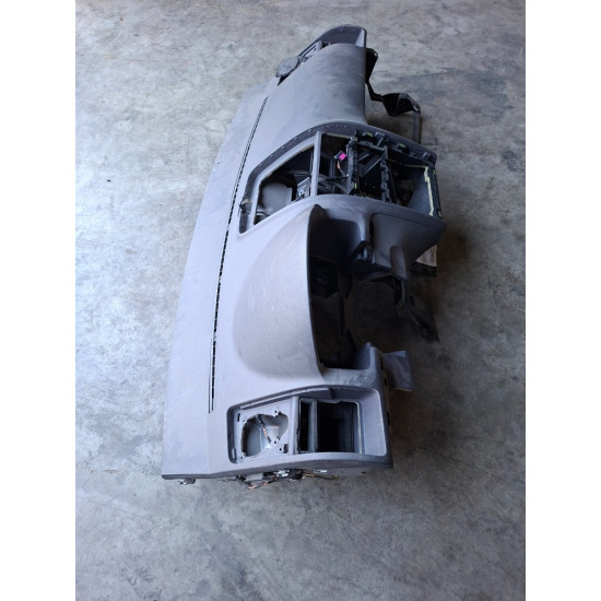 Panou de bord VOLKSWAGEN TOURAN 1T1, 1T2 2003 - 2010