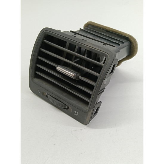 Grila de ventilatie laterala panou de bord dreapta fata VOLKSWAGEN GOLF V 1K1 2003 - 2009 1k0819710